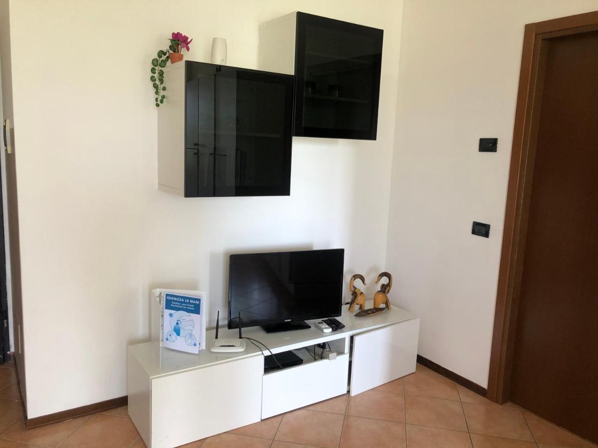 Karina'S Home Πεσκιέρα ντελ Γκάρντα Εξωτερικό φωτογραφία
